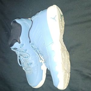 Jordan 9 blue low sz 7y